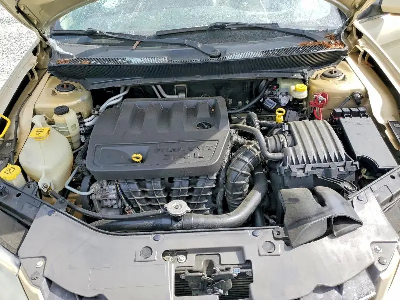 2010 CHRYSLER SEBRING LIMITED  