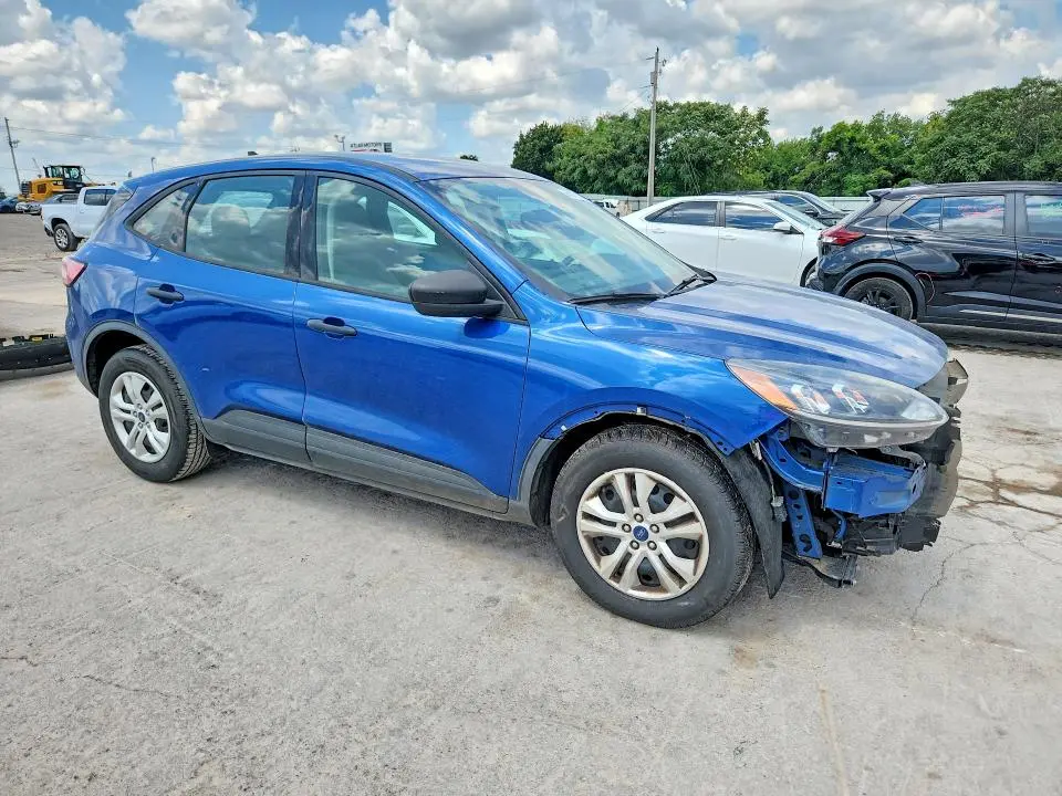 2022 FORD ESCAPE S  
