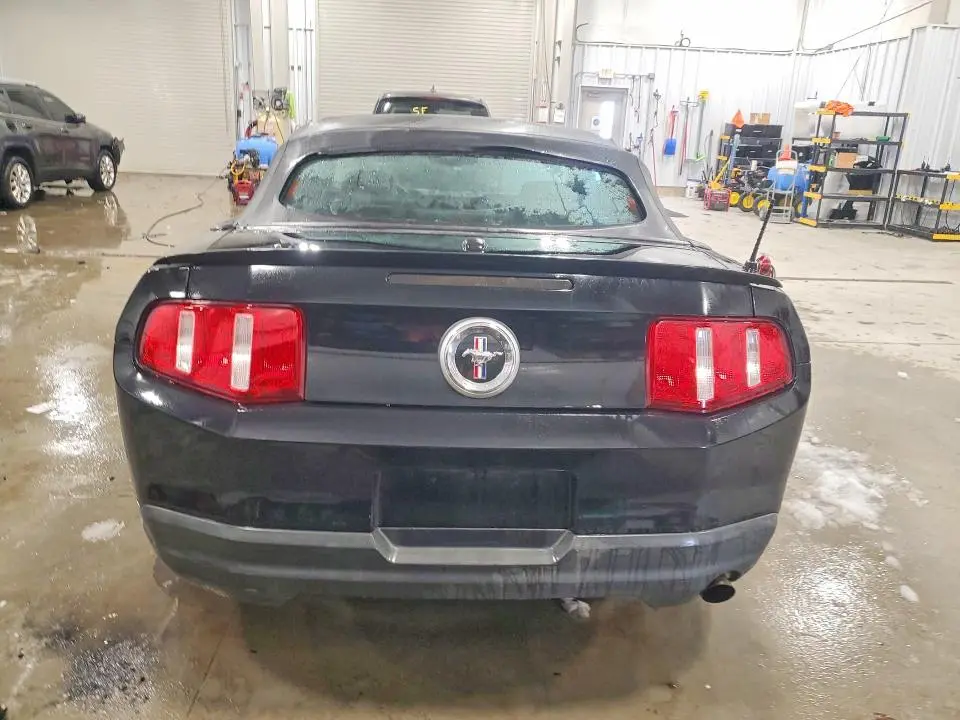 2010 FORD MUSTANG   