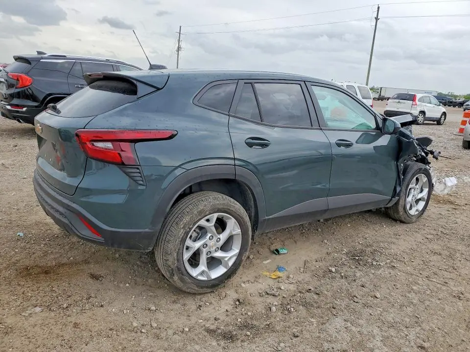 2026 CHEVROLET TRAX LS  