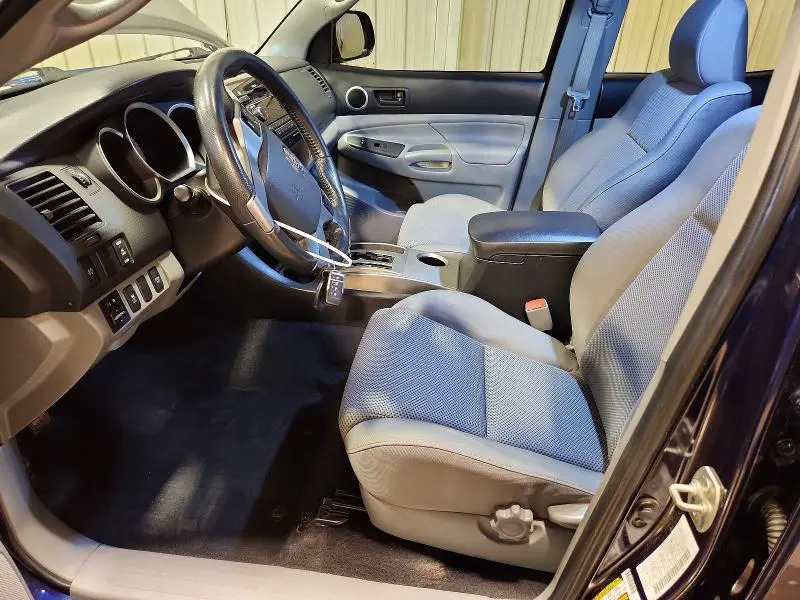 2012 TOYOTA TACOMA V6  