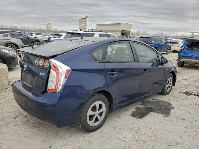 2014 TOYOTA PRIUS   