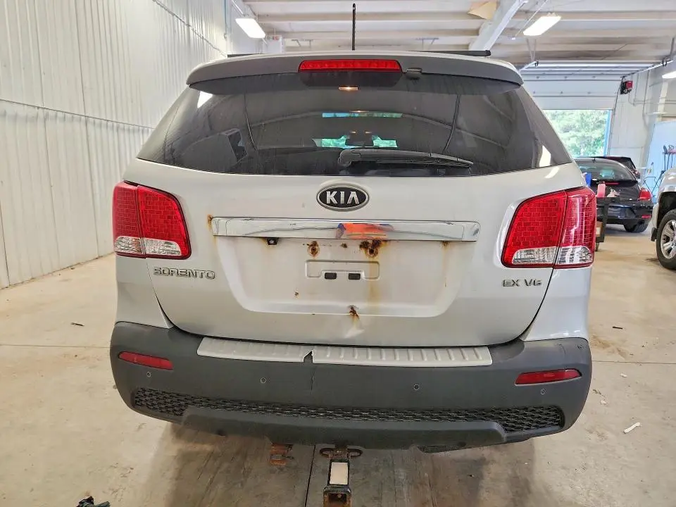 2011 KIA SORENTO EX  