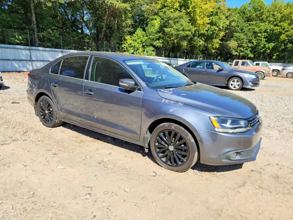 2013 VOLKSWAGEN JETTA TDI  