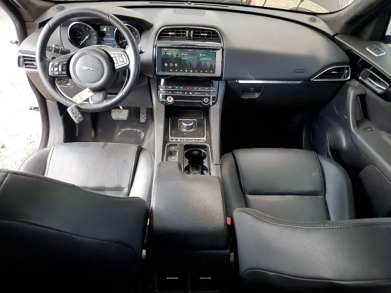 2020 JAGUAR F-PACE PREMIUM  