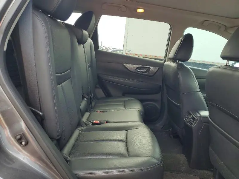 2015 NISSAN ROGUE SL  