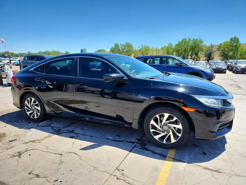 2018 HONDA CIVIC EX  