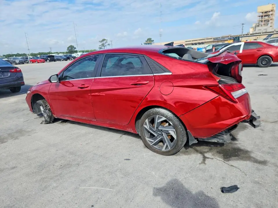 2025 HYUNDAI ELANTRA SEL  