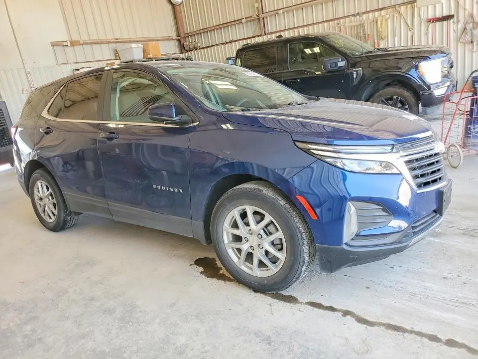 2022 CHEVROLET EQUINOX LT  