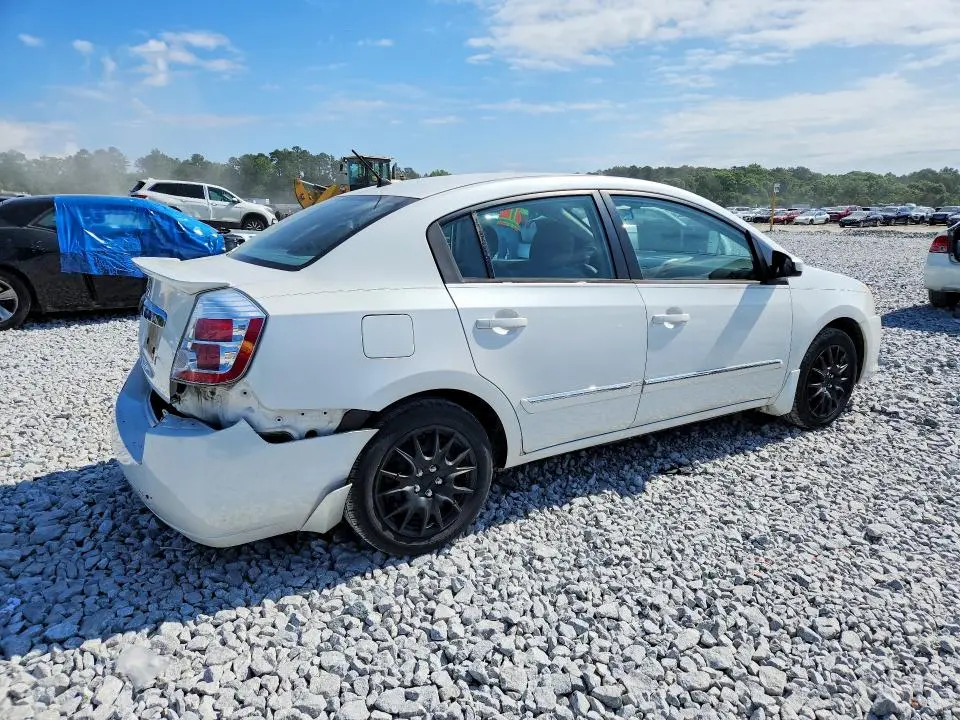 2011 NISSAN SENTRA 2.0  
