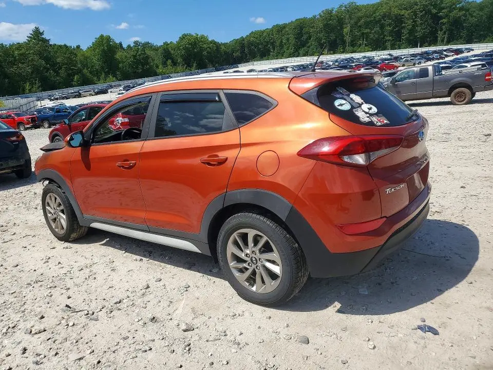 2017 HYUNDAI TUCSON SE  