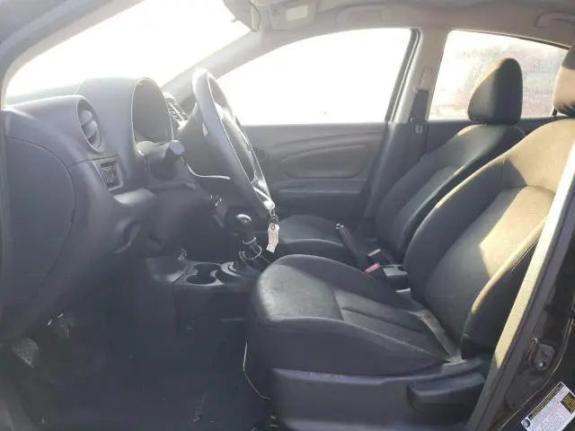 2019 NISSAN VERSA S  