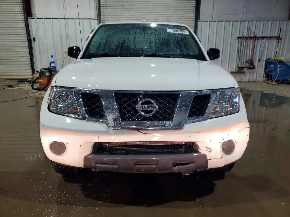 2018 NISSAN FRONTIER SV  