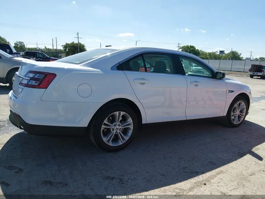 2018 FORD TAURUS SE