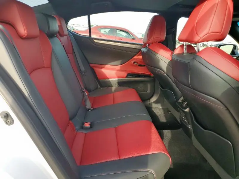 2022 LEXUS ES 300H BASE  
