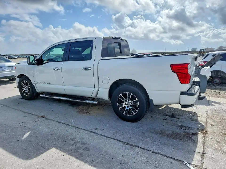 2020 NISSAN TITAN SV  