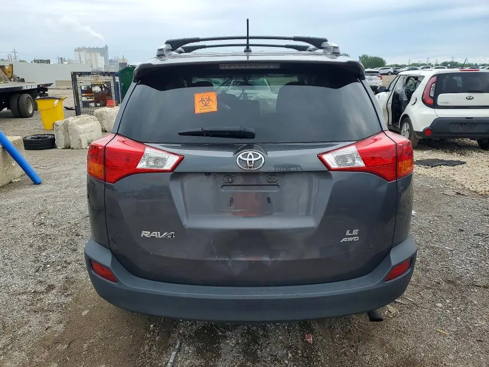 2015 TOYOTA RAV4 LE  