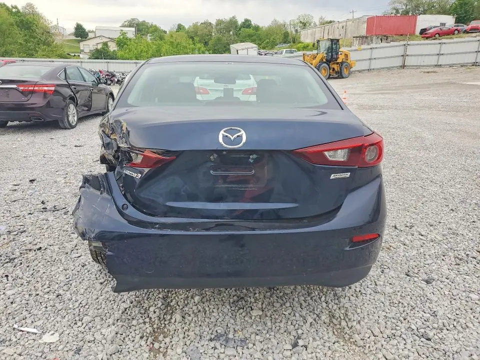 2017 MAZDA 3 TOURING  