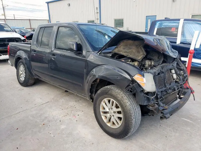 2014 NISSAN FRONTIER S  
