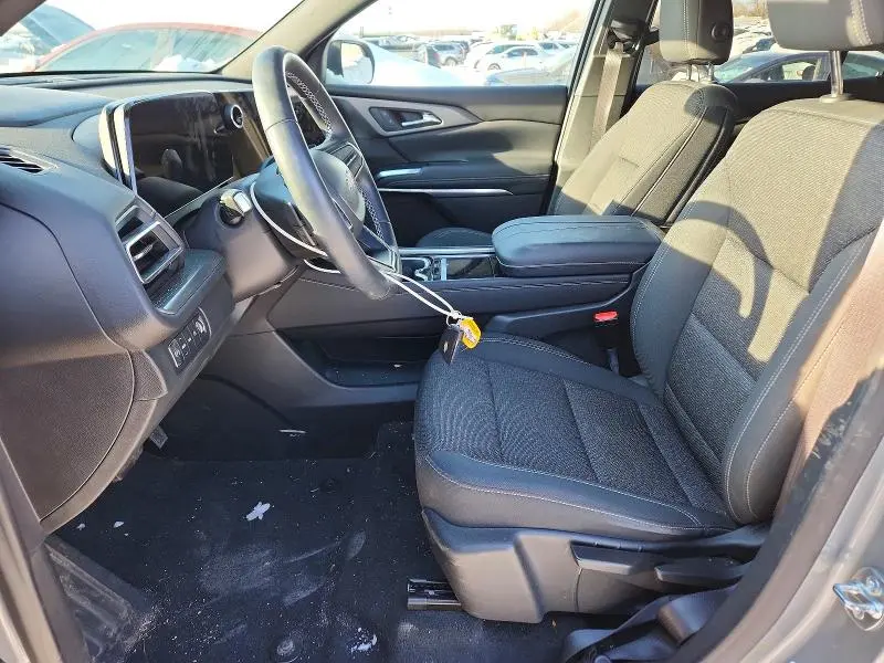 2024 CHEVROLET TRAVERSE LS  