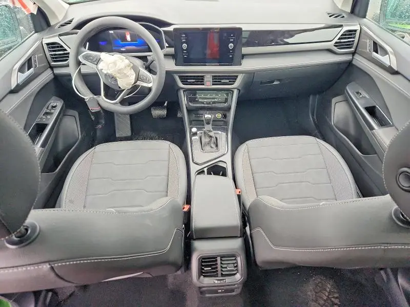 2025 VOLKSWAGEN TAOS SE BLACK  