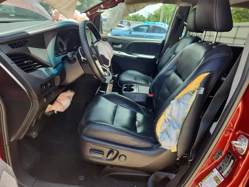 2015 TOYOTA SIENNA SPORT  