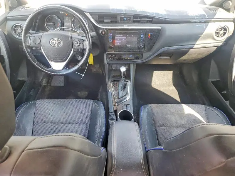 2019 TOYOTA COROLLA SE  