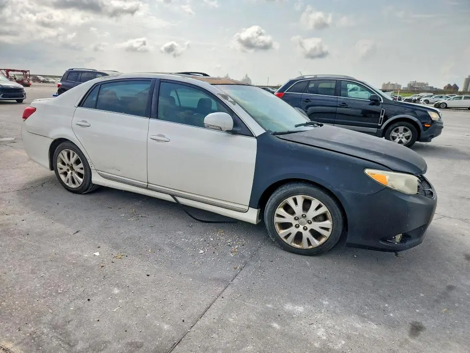 2011 TOYOTA AVALON BASE  