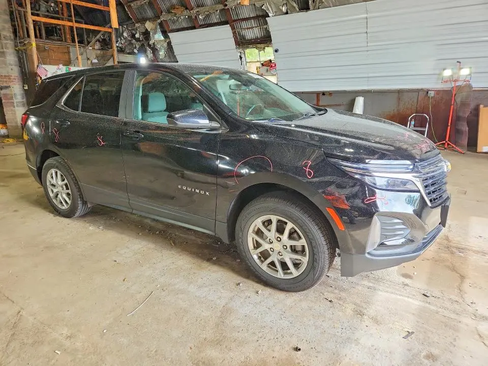 2022 CHEVROLET EQUINOX LT  