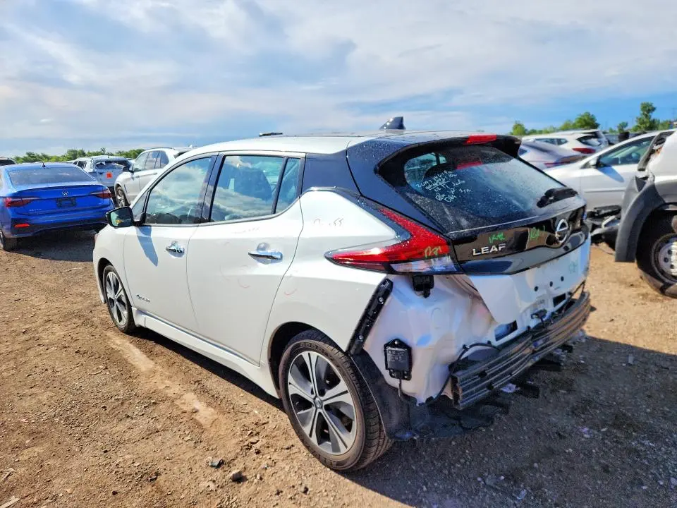 2018 NISSAN LEAF SL  