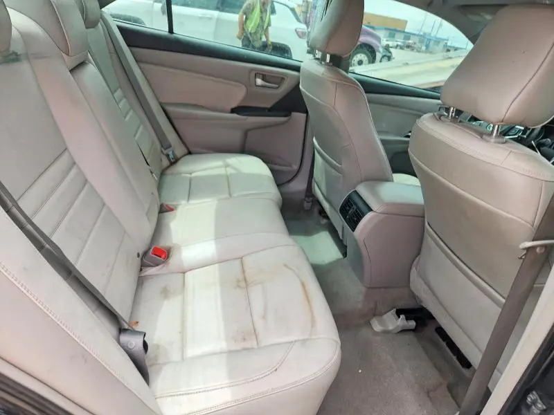 2016 TOYOTA CAMRY XLE  