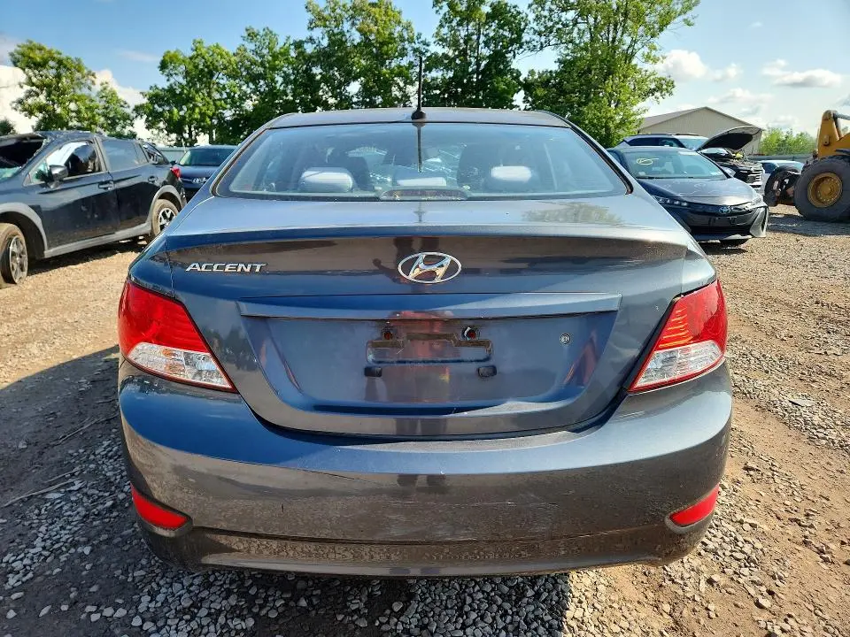 2012 HYUNDAI ACCENT GLS  