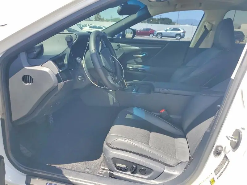 2024 LEXUS ES 300H BASE  