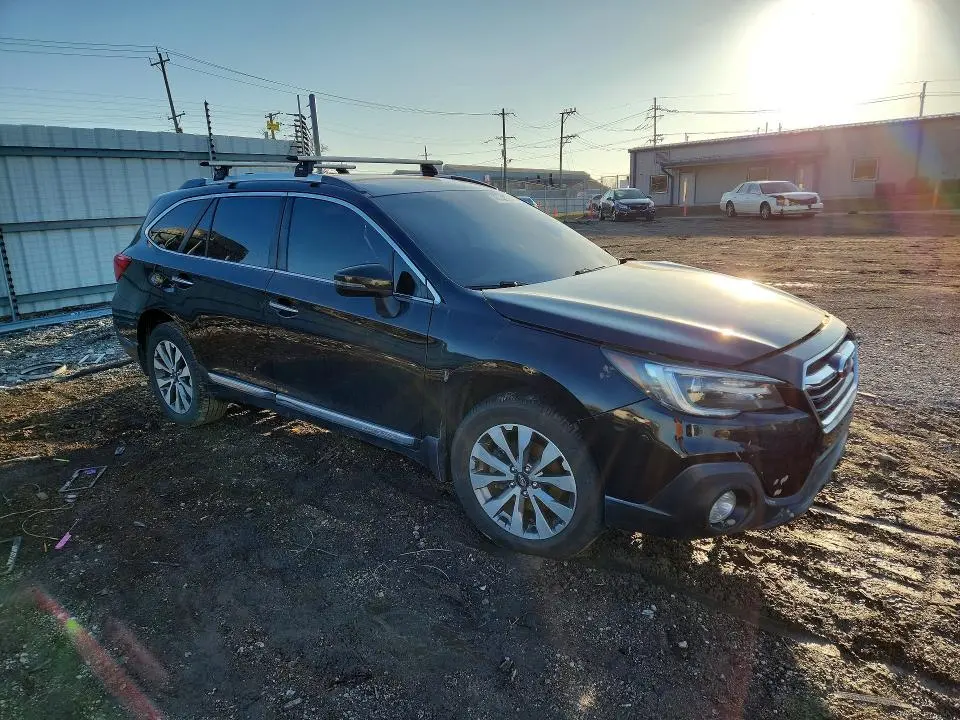 2018 SUBARU OUTBACK TOURING  
