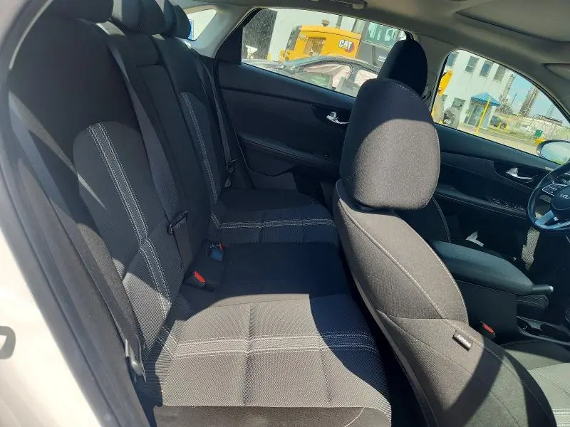 2023 KIA FORTE EX  