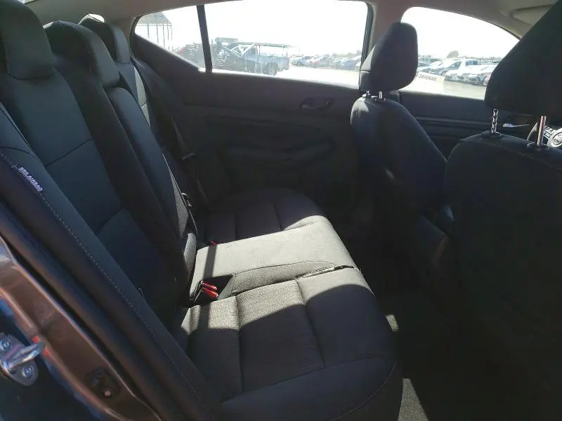 2025 NISSAN ALTIMA SV  