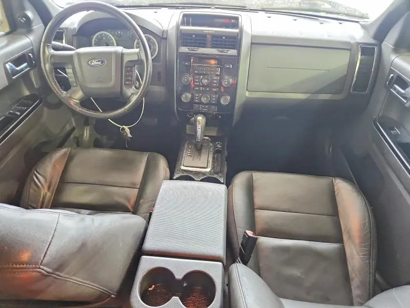 2011 FORD ESCAPE LIMITED  