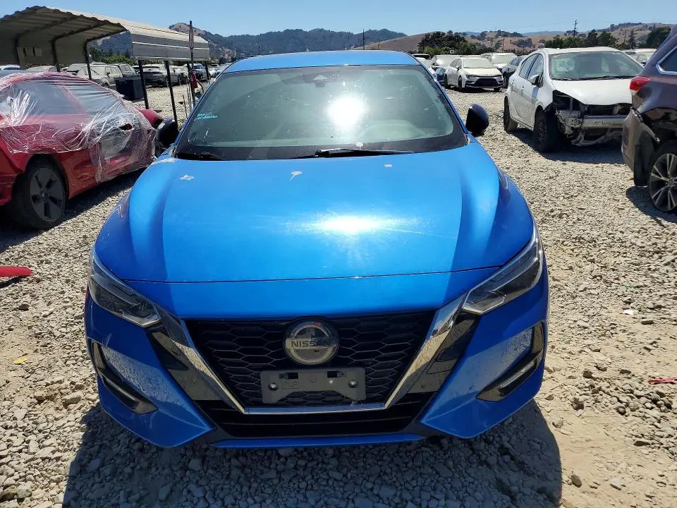 2021 NISSAN SENTRA SR  
