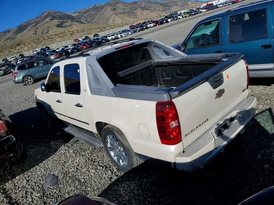 2011 CHEVROLET AVALANCHE LTZ  