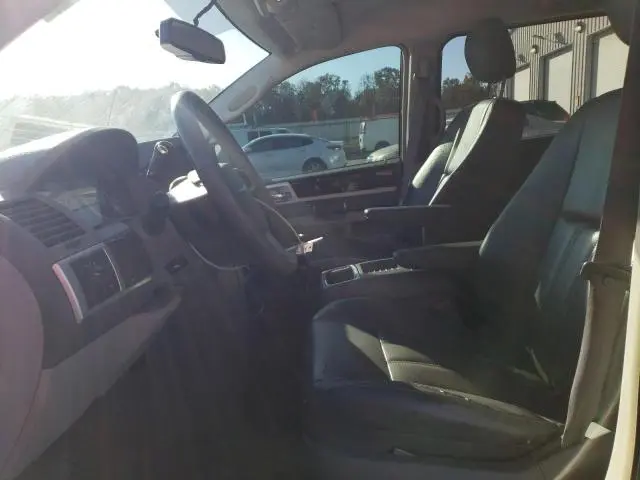 2010 CHRYSLER TOWN & COUNTRY TOURING  