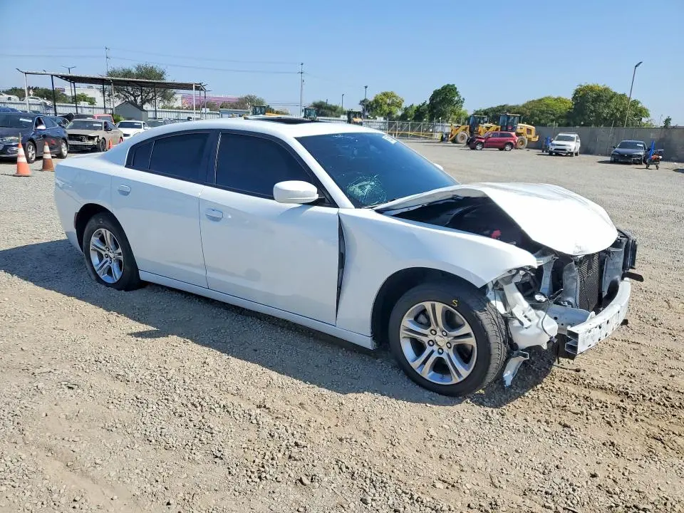 2022 DODGE CHARGER SXT  