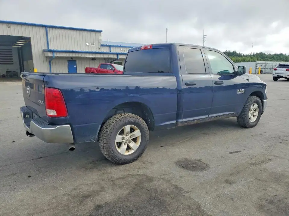 2015 RAM 1500 ST  