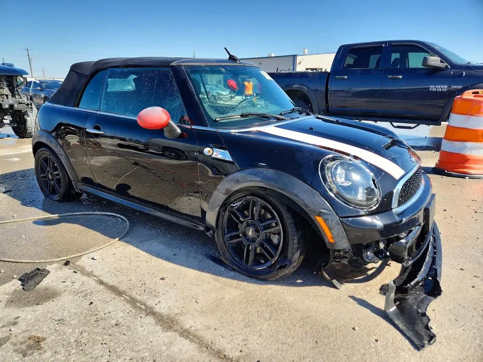 2014 MINI COOPER S  