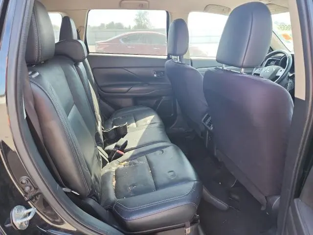 2019 MITSUBISHI OUTLANDER SE