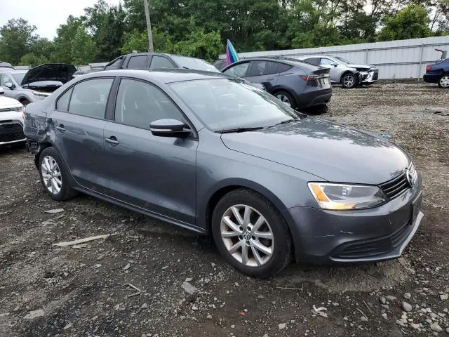2012 VOLKSWAGEN JETTA SE  