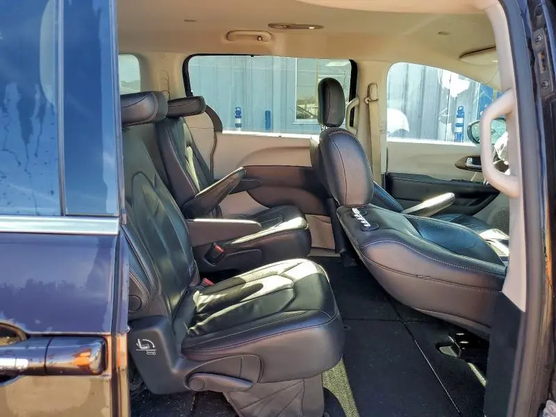 2017 CHRYSLER PACIFICA TOURING L  