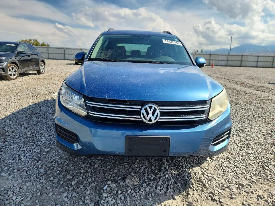 2017 VOLKSWAGEN TIGUAN S  