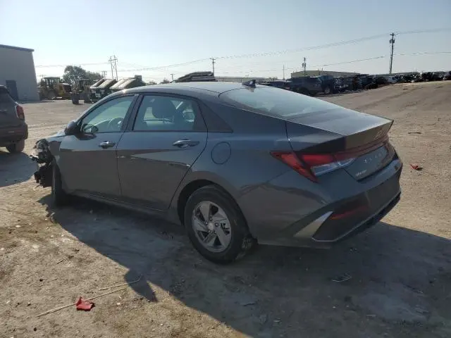 2024 HYUNDAI ELANTRA SE