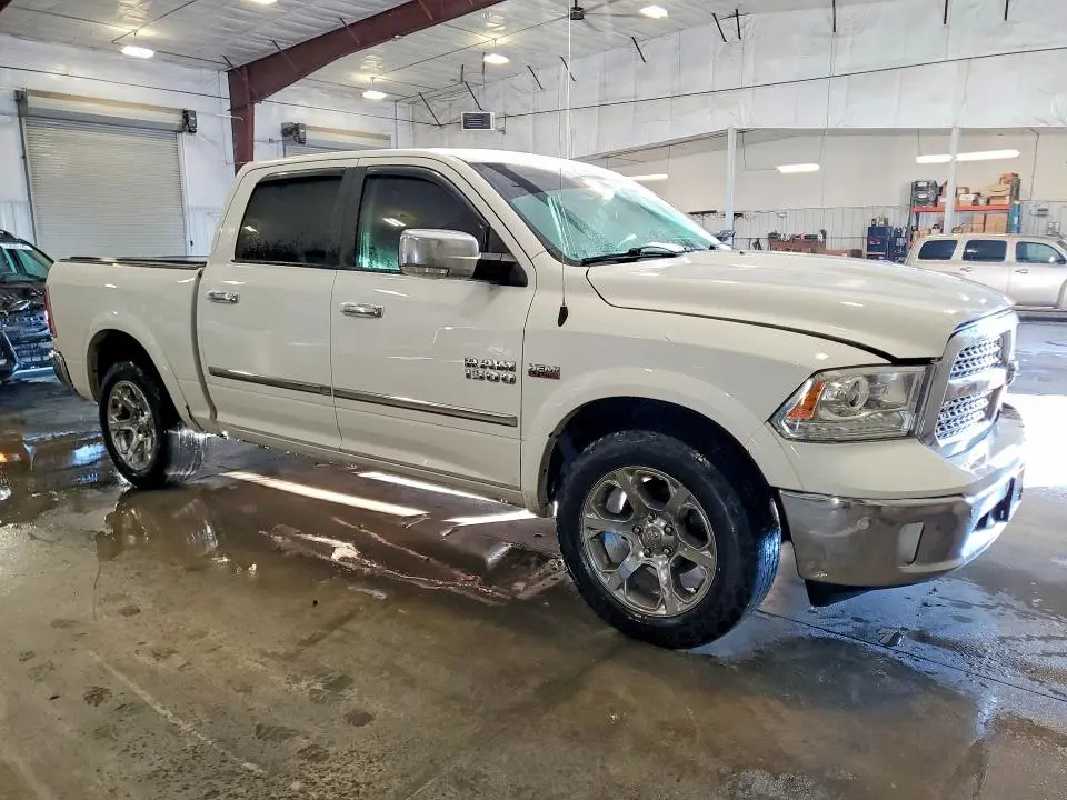 2014 RAM 1500 LARAMIE  