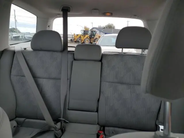 2010 SUBARU FORESTER XS  